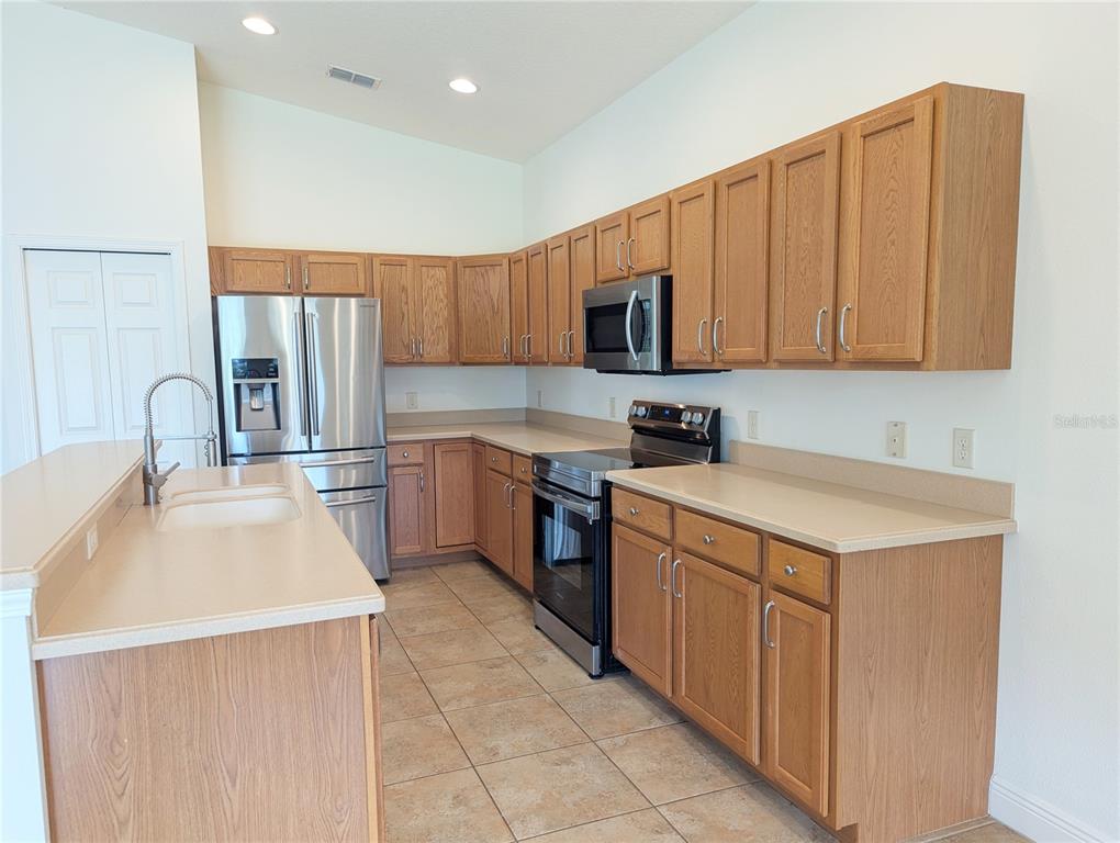 1882 West Angelica Loop Lecanto, FL 34461 - Photo 4 of 30