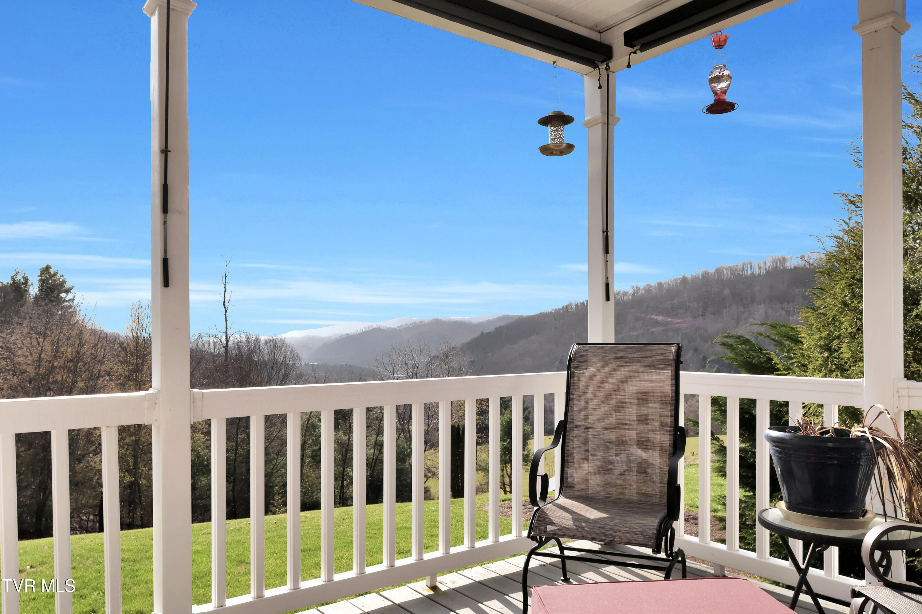 1120 Myrtle Drive Butler, TN 37640 - Photo 31 of 44 IMG_3780