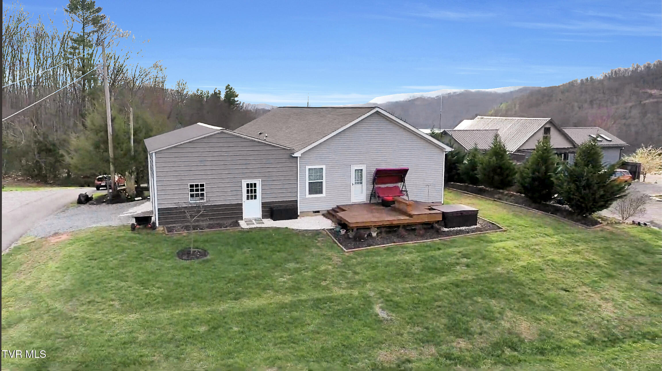 1120 Myrtle Drive Butler, TN 37640 - Photo 34 of 44 IMG_6349