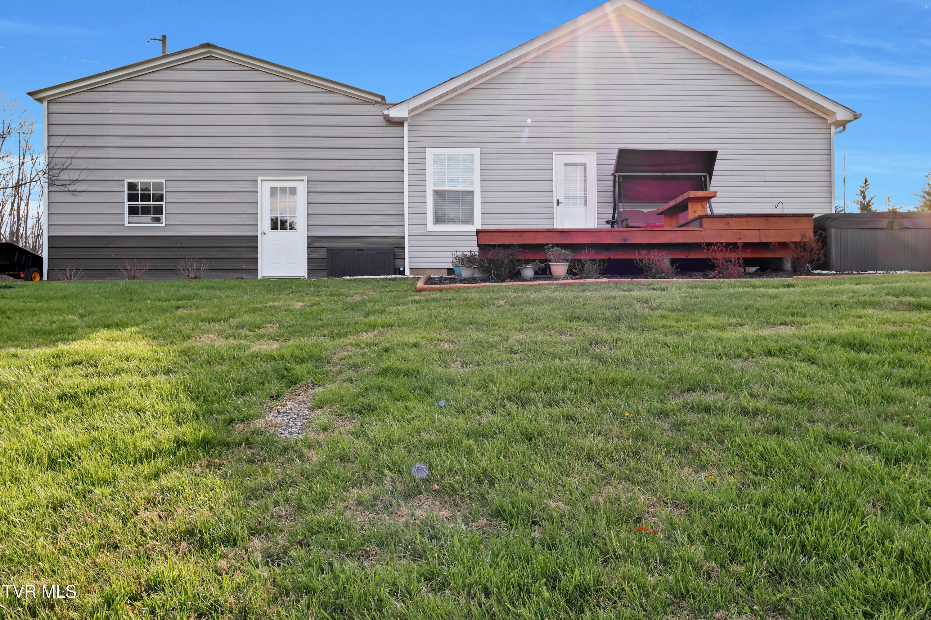 1120 Myrtle Drive Butler, TN 37640 - Photo 35 of 44 IMG_3746