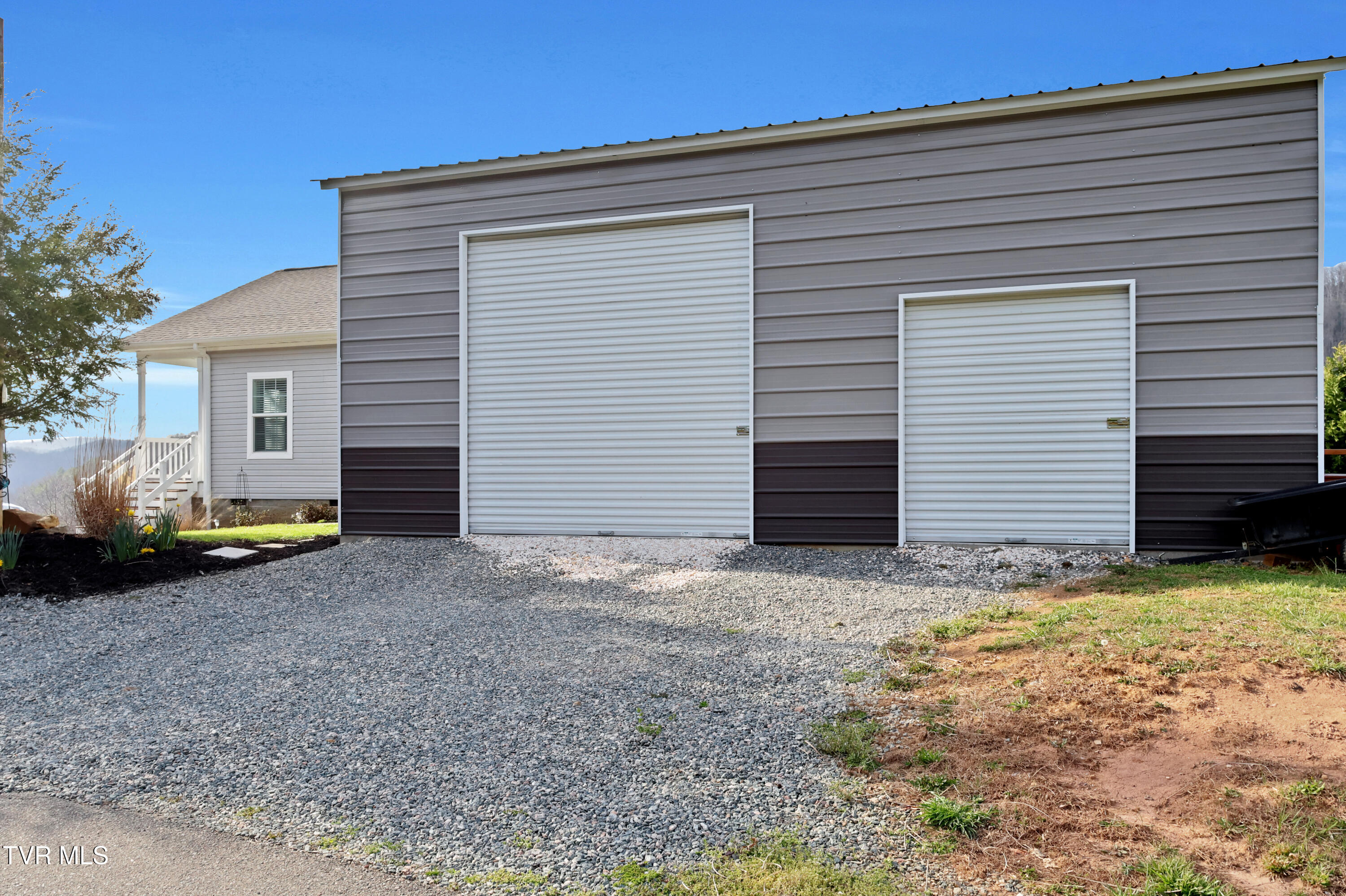 1120 Myrtle Drive Butler, TN 37640 - Photo 40 of 44 IMG_3764