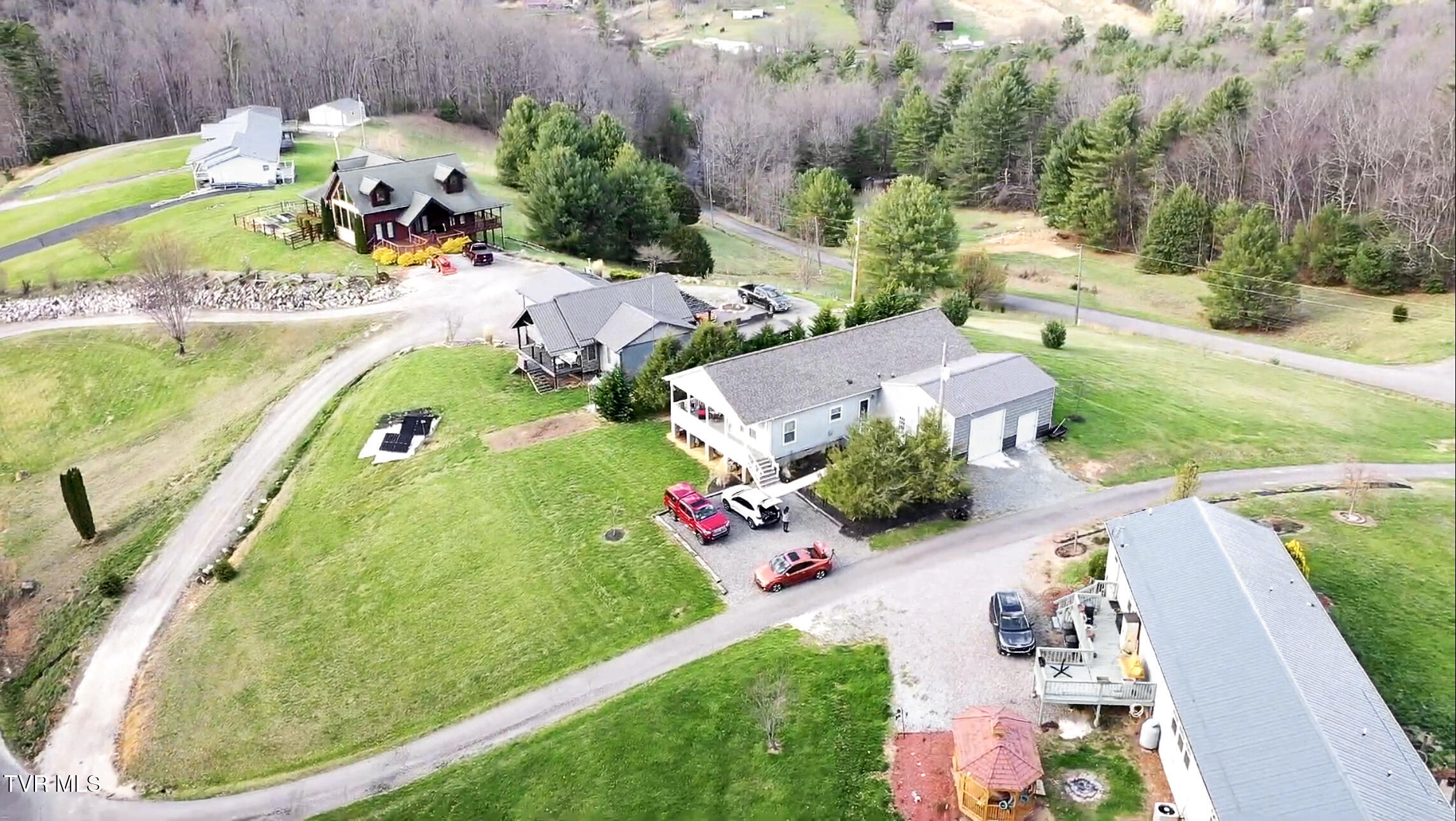 1120 Myrtle Drive Butler, TN 37640 - Photo 41 of 44 IMG_6351