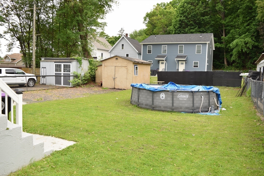 5 Vernon Street Holyoke, MA 01040 - Photo 29 of 33