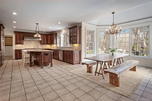 $2,700,000 | 11 Lost Nations Road, Pound Ridge, NY 10576