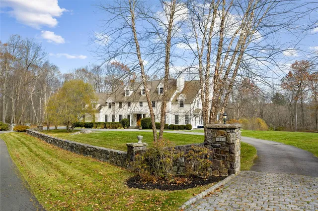 $2,700,000 | 11 Lost Nations Road, Pound Ridge, NY 10576
