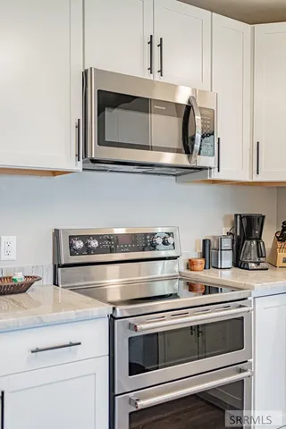 $2,950,000 | 458 Highway 91, Firth, ID 83236