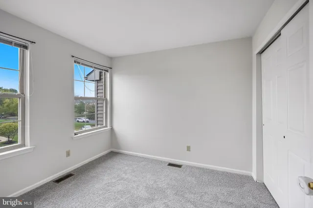 $2,300 | 8 Woodrush Court, Delran, NJ 08075