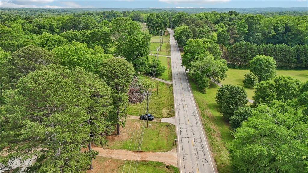 955 Highway 82 Jefferson, GA 30549 - Photo 7 of 28 a view of a yard with plants