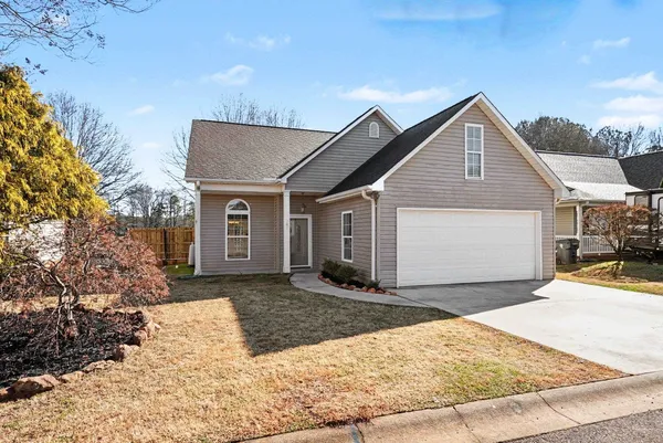 $269,900 | 381 Split Oak Lane, Inman, SC 29349