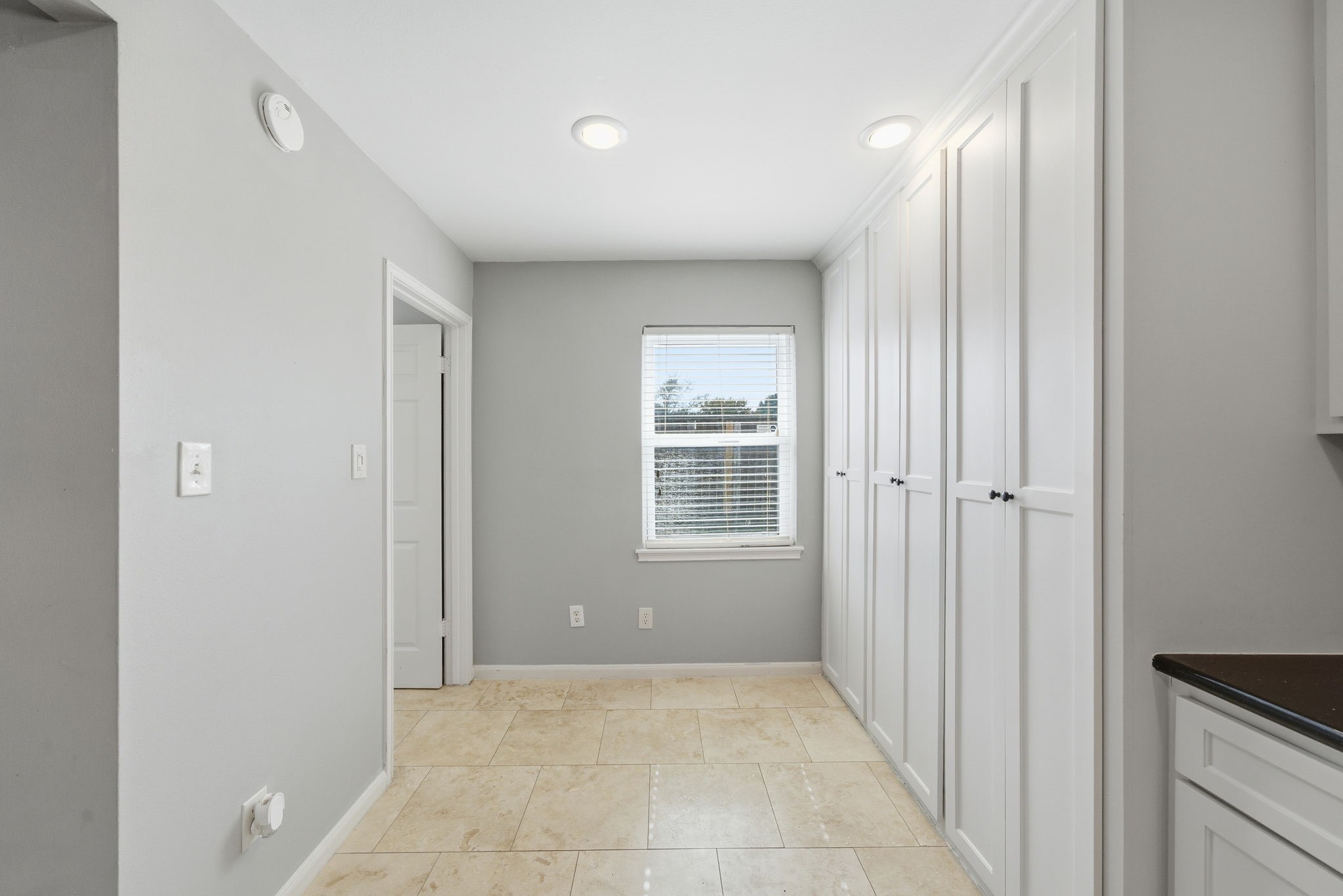 2502 Hollow Hook Road Houston, TX 77080 - Photo 18 of 35 a view of an empty room