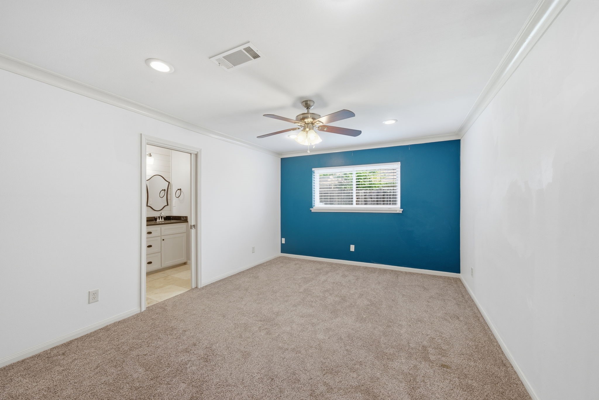 2502 Hollow Hook Road Houston, TX 77080 - Photo 19 of 35 a view of an empty room with a window