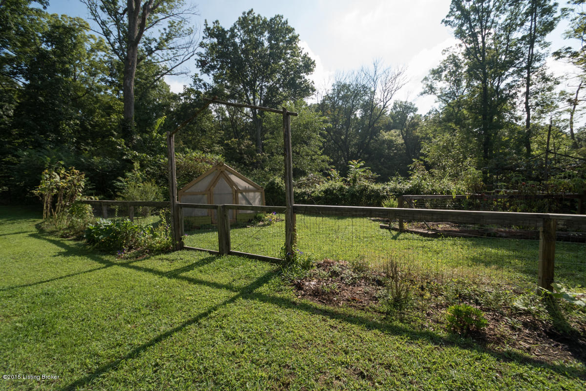 658 Ramblin Road Mount Washington, KY 40047 - Photo 38 of 73 Backyard garden area