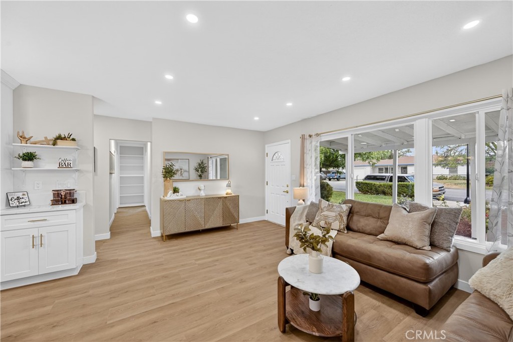 5651 Babb Avenue Riverside, CA 92503 - Photo 15 of 36