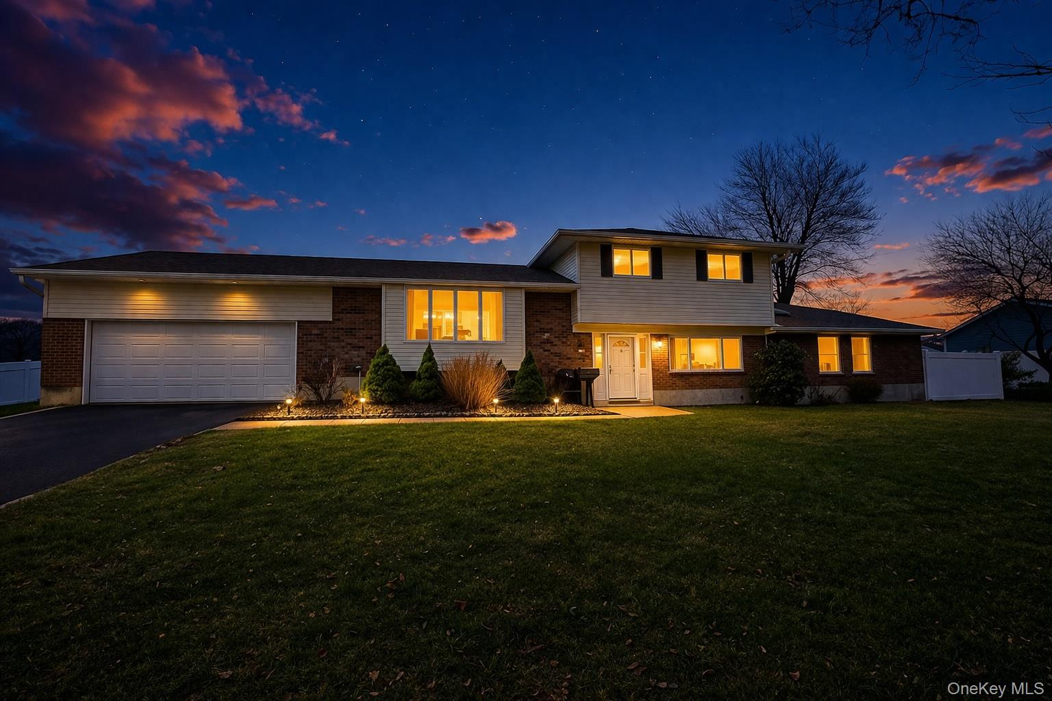 10 Wisteria Way Commack, NY 11725 - Photo 4 of 14