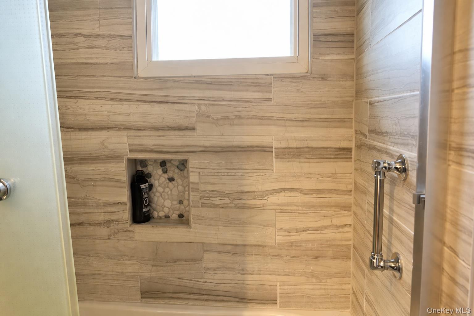 10 Wisteria Way Commack, NY 11725 - Photo 4 of 11