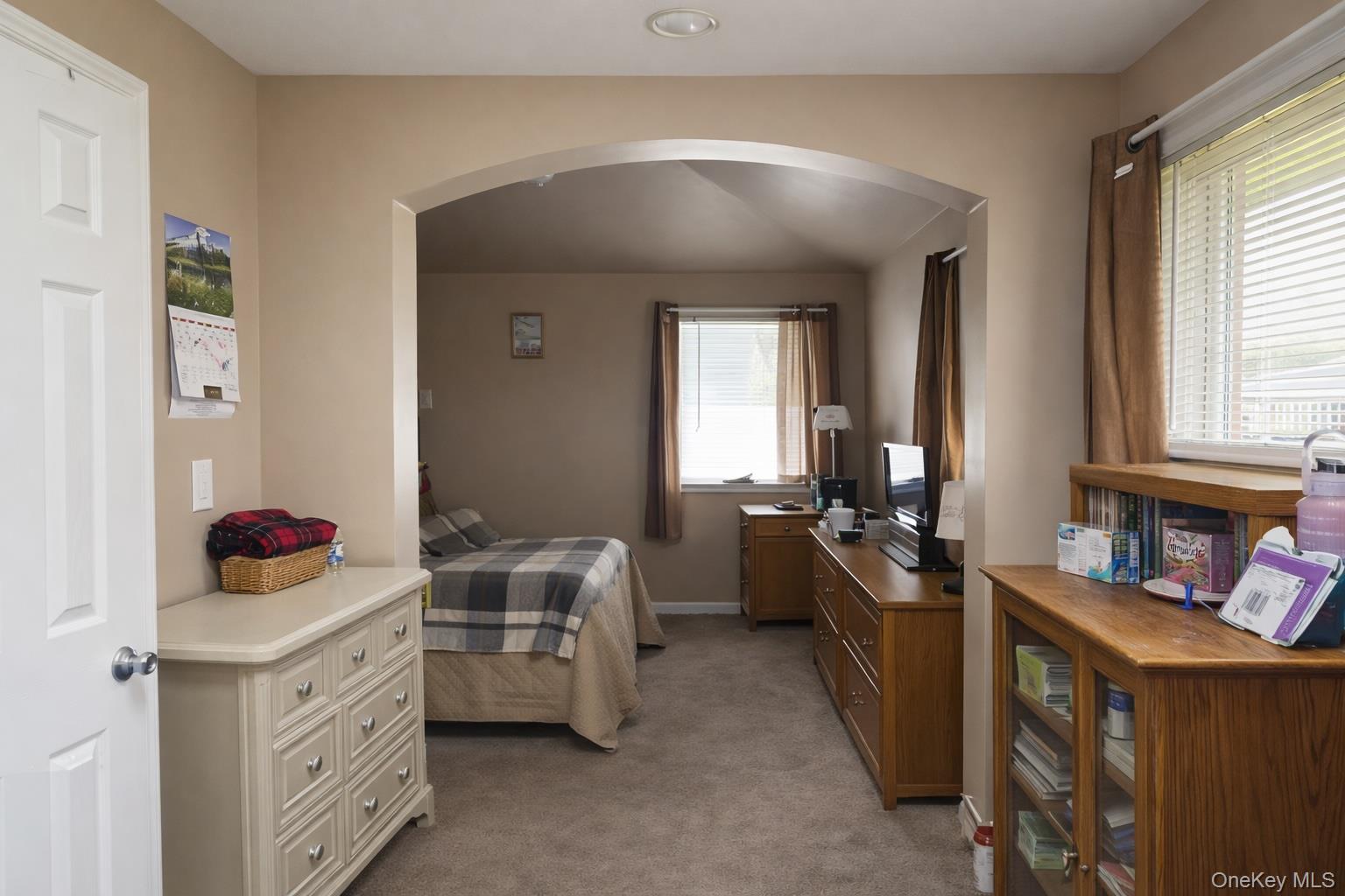 10 Wisteria Way Commack, NY 11725 - Photo 7 of 11