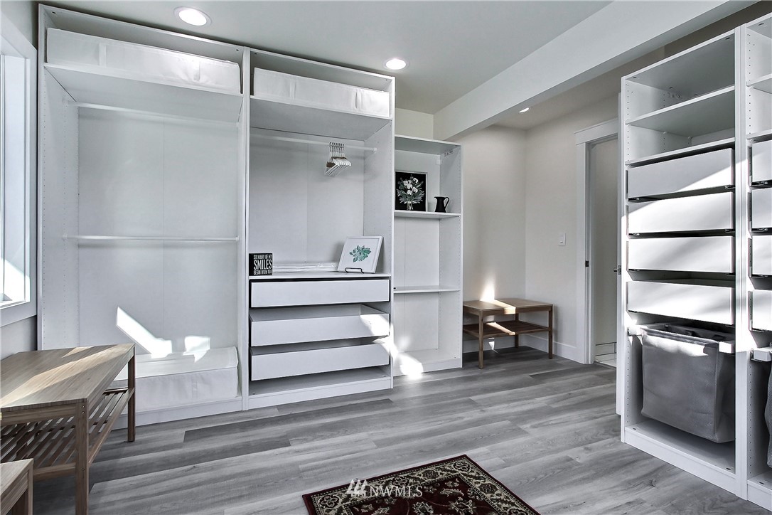 8925 Lake Steilacoom Point Road Southwest Lakewood, WA 98498 - Photo 22 of 31