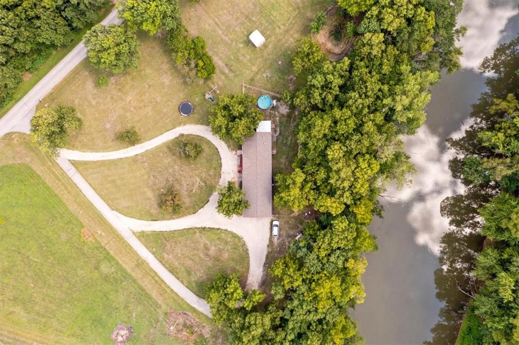 415 1st Street LeRoy, KS 66857 - Photo 12 of 35