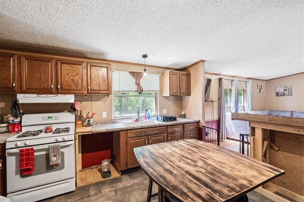 415 1st Street LeRoy, KS 66857 - Photo 18 of 35