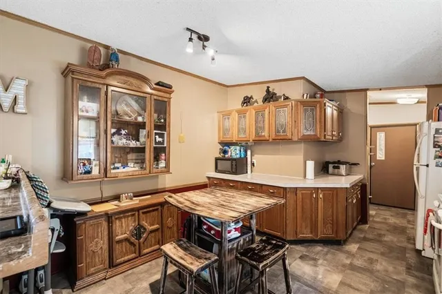 $160,000 | 415 1st Street, LeRoy, KS 66857