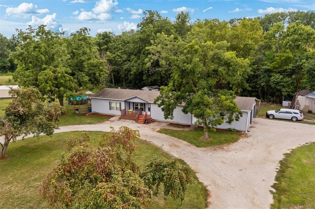 415 1st Street LeRoy, KS 66857 - Photo 8 of 35