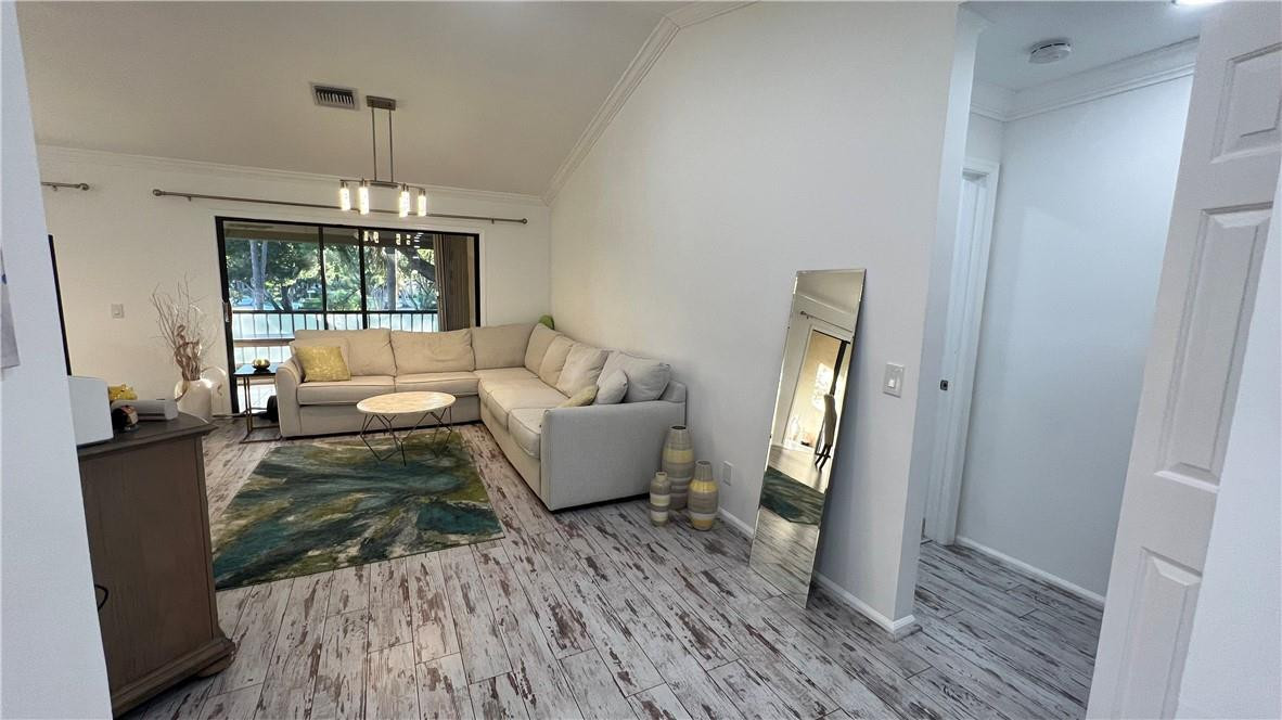5580 Coach House Circle, Unit F Boca Raton, FL 33486 - Photo 4 of 29 Photo 4