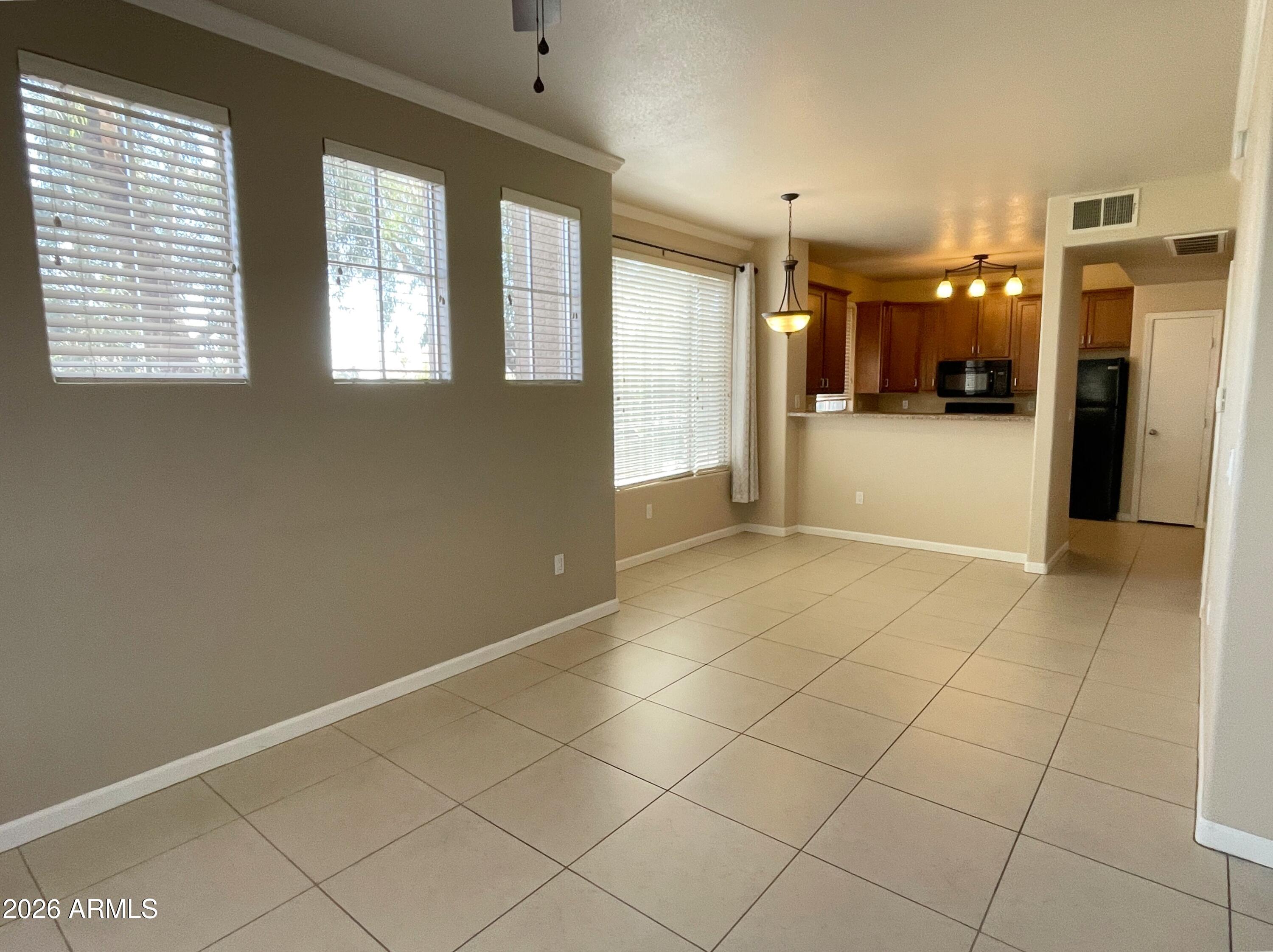 1720 East Thunderbird Road, Unit 1129 Phoenix, AZ 85022 - Photo 5 of 18 1720 (4)