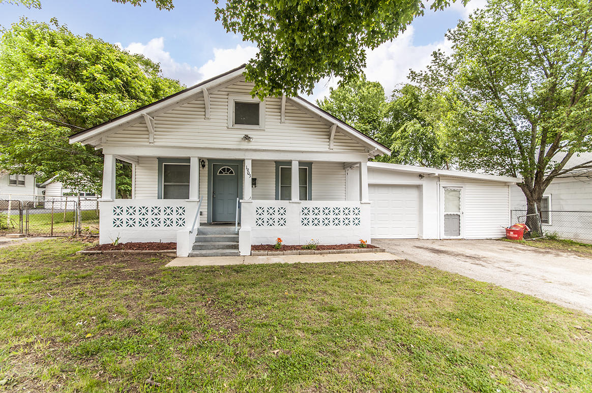 1903 West Walnut Street Springfield, MO 65806 - Photo 1 of 1 IMGP1385