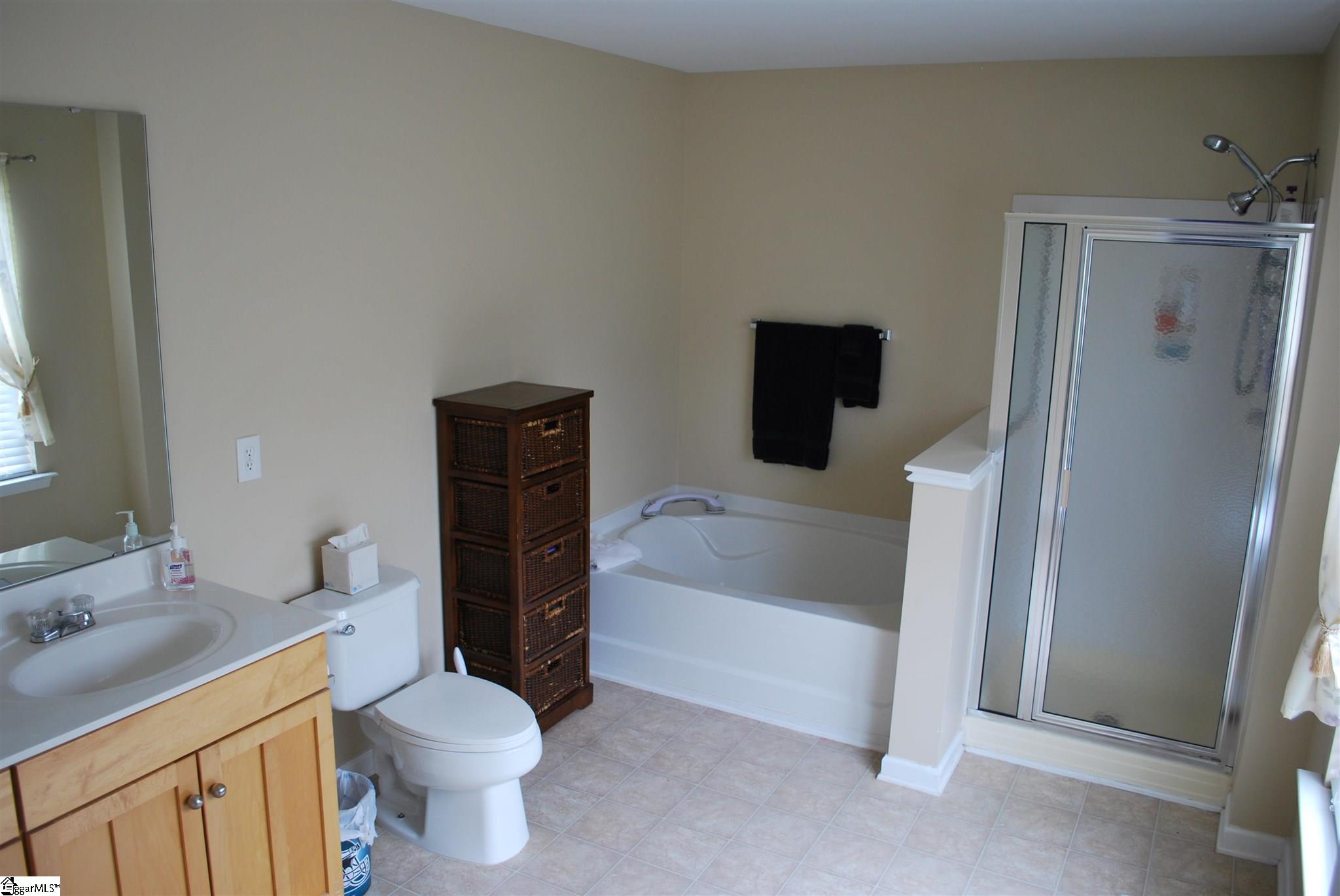 130 Scottish Avenue Simpsonville, SC 29680 - Photo 17 of 20 4 piece master bath. Separate shower and tub.
