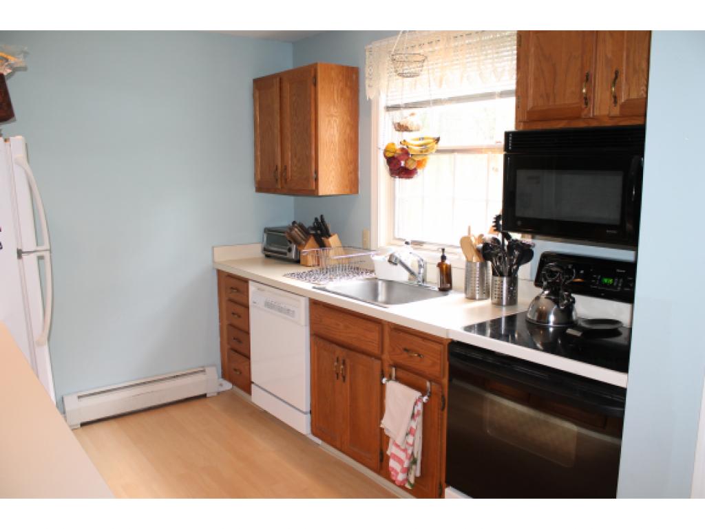 1465 Hooksett Road, Unit 223 Hooksett, NH 03106 - Photo 5 of 23 Gallery Image 5