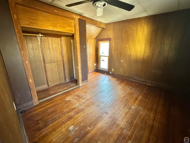 $67,500 | 1220 Southwest Harvey Place, Topeka, KS 66606