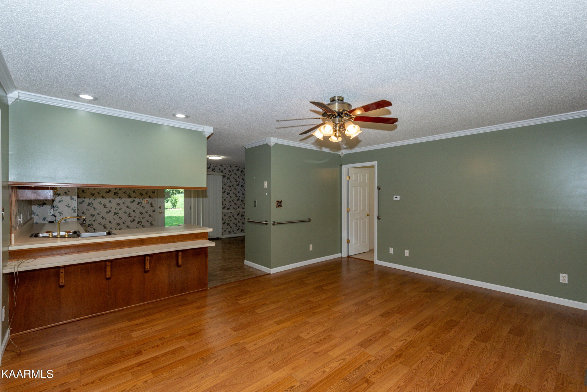 1613 Sevierville Road Maryville, TN 37804 - Photo 14 of 50 a view of kitchen with wooden floor