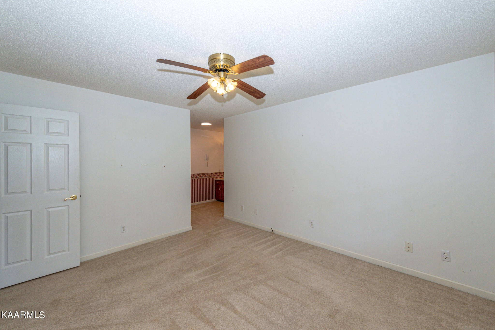 1613 Sevierville Road Maryville, TN 37804 - Photo 26 of 50 a view of a ceiling fan and a fan