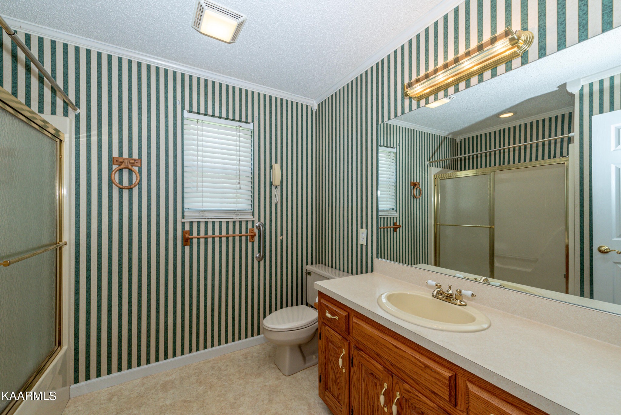 1613 Sevierville Road Maryville, TN 37804 - Photo 35 of 50 a bathroom with a sink toilet and shower
