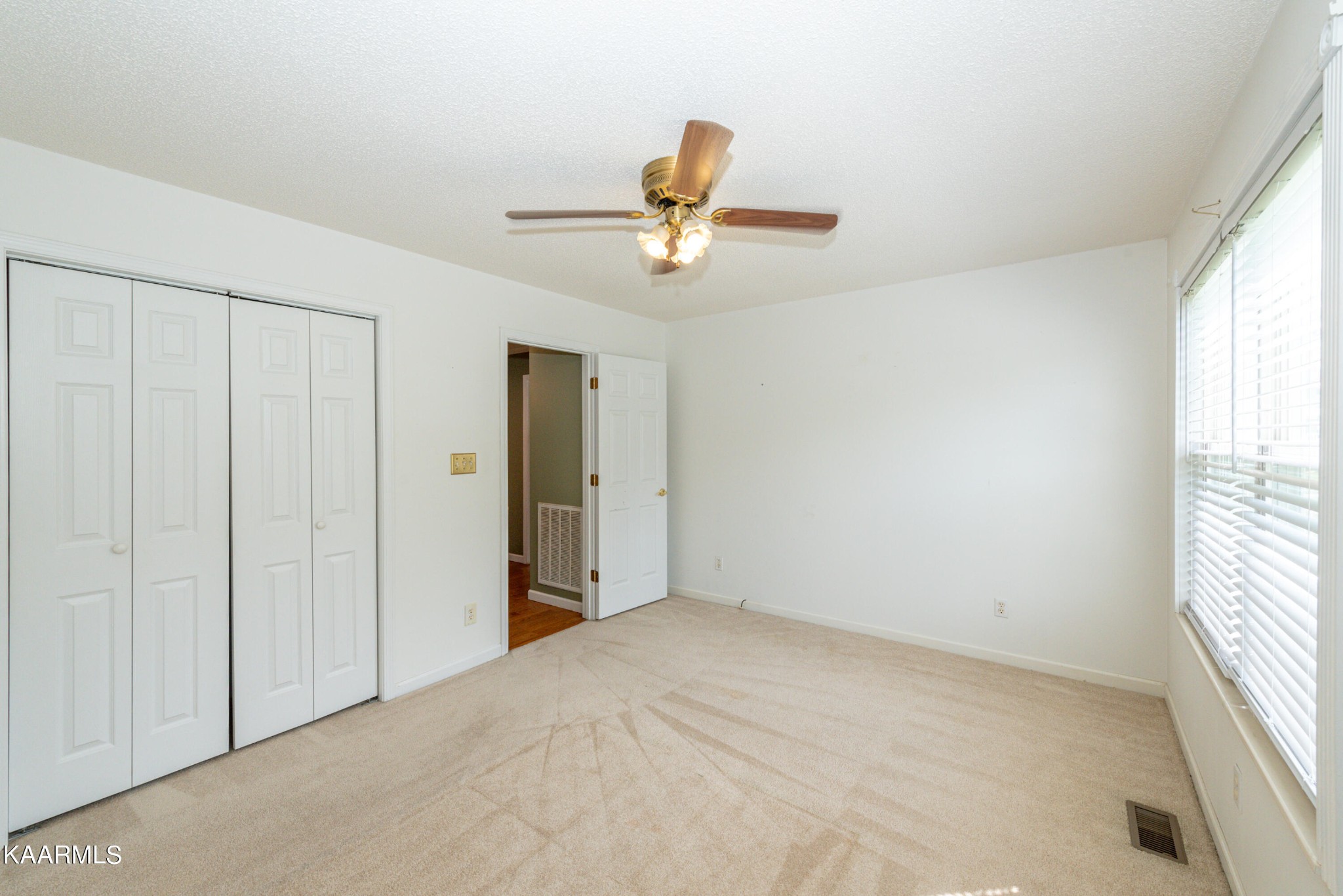 1613 Sevierville Road Maryville, TN 37804 - Photo 38 of 50 a view of empty room with ceiling fan