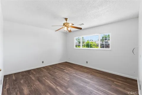 $315,000 | 417 East Magnolia Avenue, Hanford, CA 93230