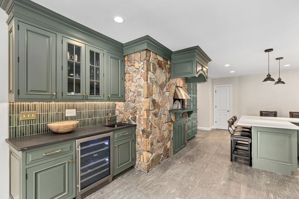 4 Clapp Brook Road Norwell, MA 02061 - Photo 6 of 42 Gallery Image 6