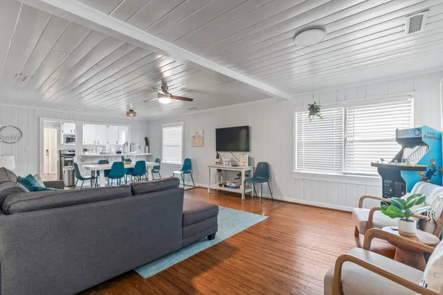 $999,900 | 1904 South Ocean Boulevard, North Myrtle Beach, SC 29582