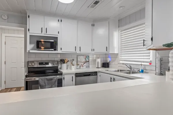 $974,900 | 1904 South Ocean Boulevard, North Myrtle Beach, SC 29582