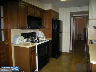 100 Old Spies Church Road Reading, PA 19606 - Photo 3 of 12 Kitchen