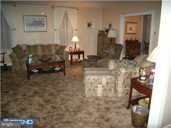 100 Old Spies Church Road Reading, PA 19606 - Photo 6 of 12 Living Room