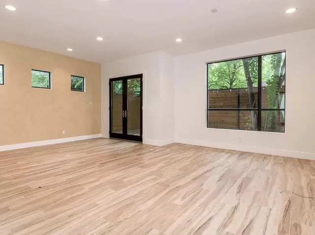 $3,900 | 1907 West 30th Street, Unit A, Austin, TX 78703