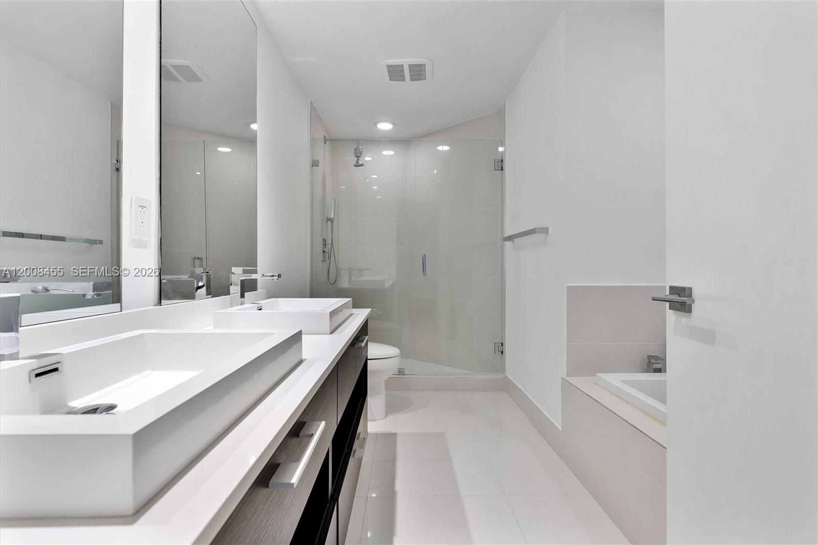 55 Southwest 9th Street, Unit 1103 Miami, FL 33130 - Photo 16 of 26