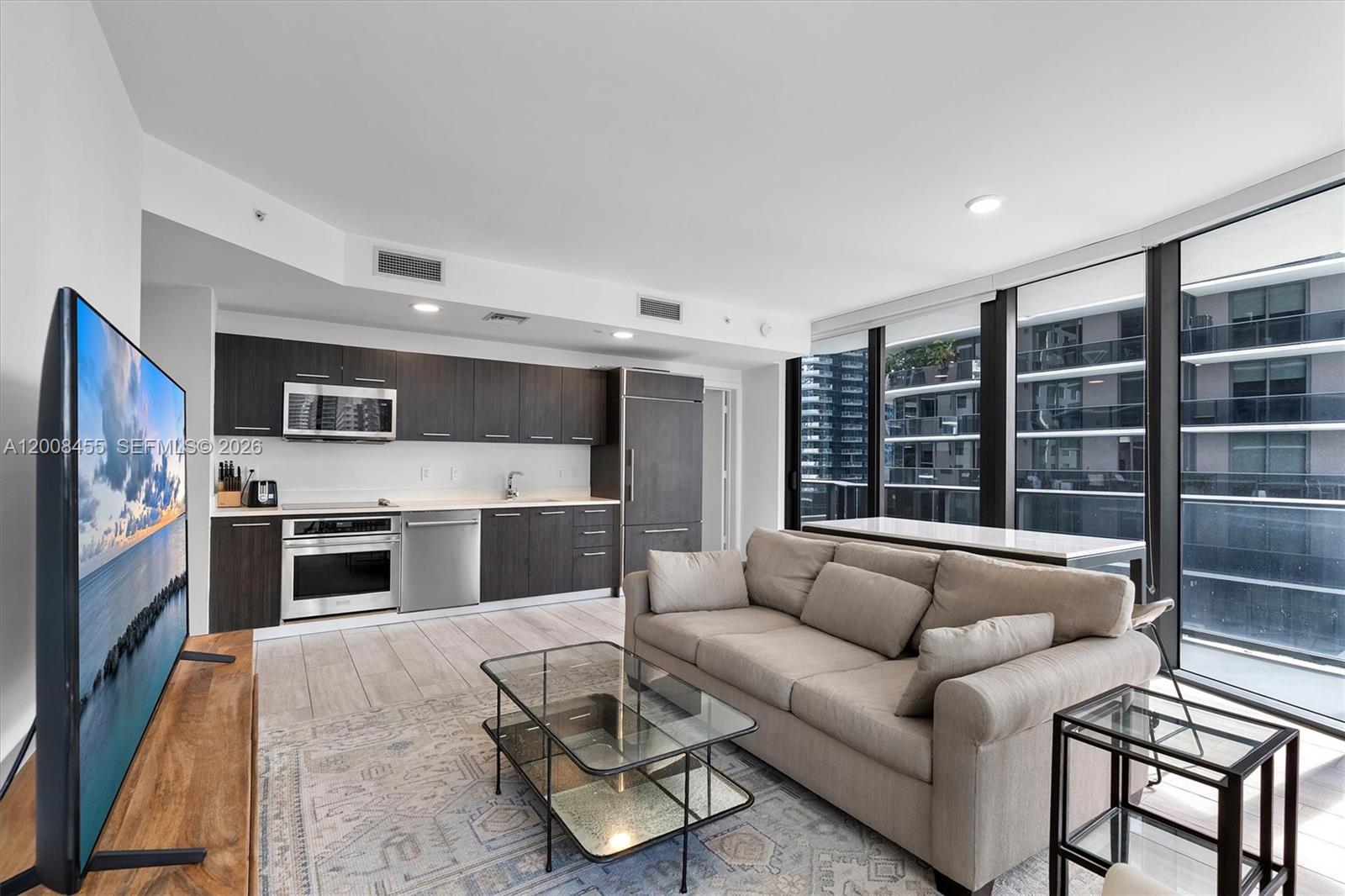 55 Southwest 9th Street, Unit 1103 Miami, FL 33130 - Photo 5 of 26