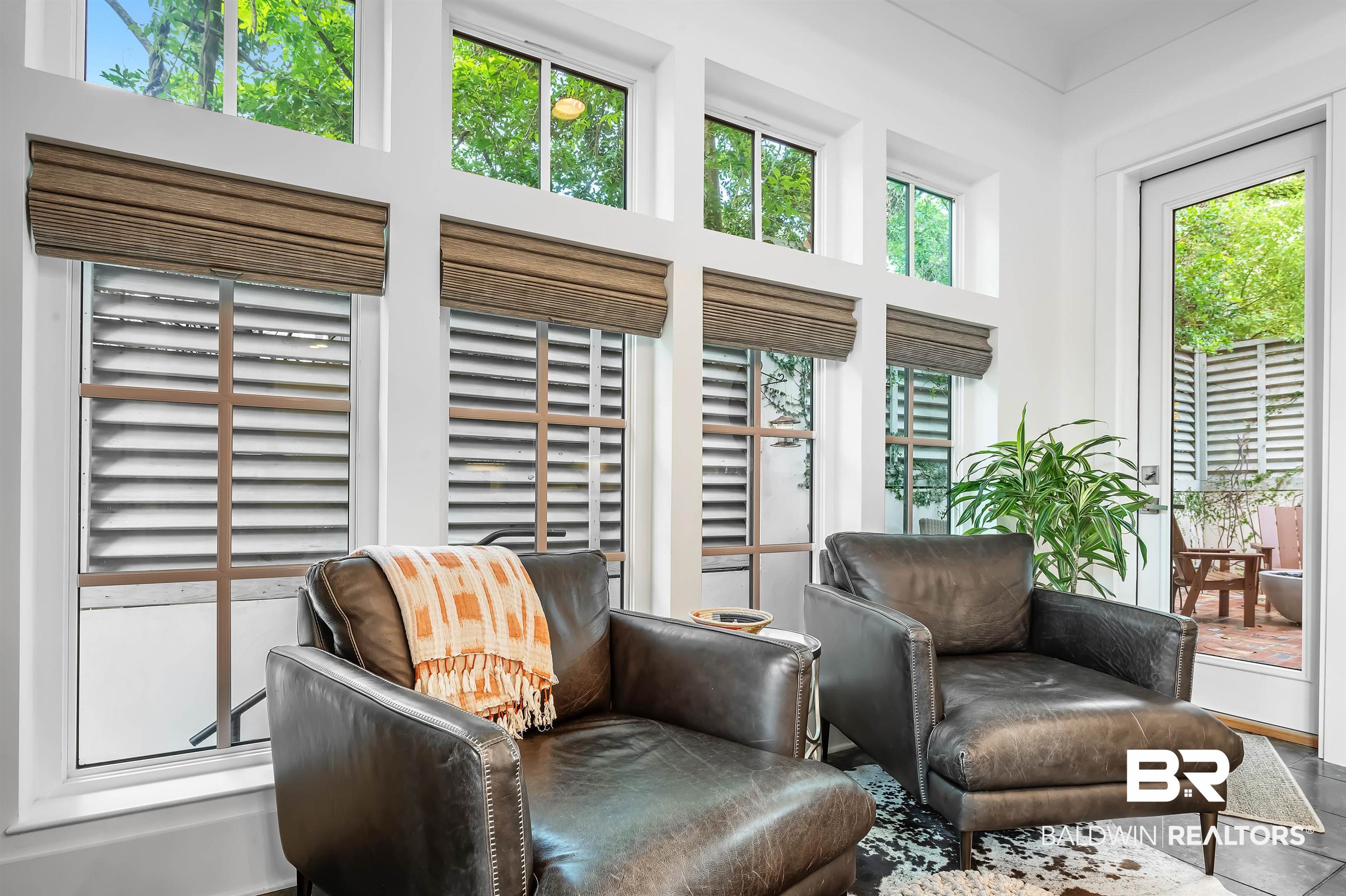 52 North Church Street, Unit C1 Fairhope, AL 36532 - Photo 23 of 72 Sitting Room