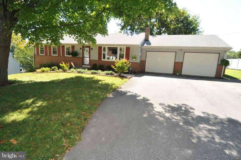 244 Brenneman Road Lancaster, PA 17603 - Photo 1 of 19 Gallery Image 1