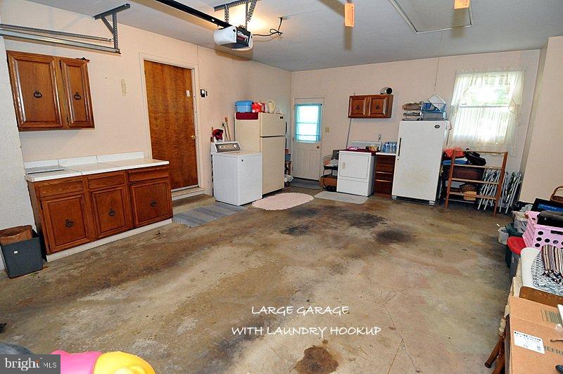 244 Brenneman Road Lancaster, PA 17603 - Photo 16 of 19 Gallery Image 16