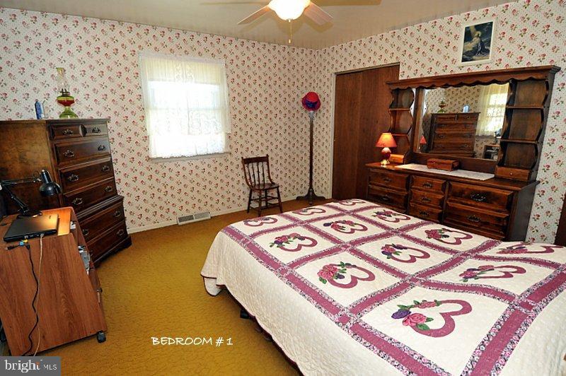 244 Brenneman Road Lancaster, PA 17603 - Photo 8 of 19 Gallery Image 8