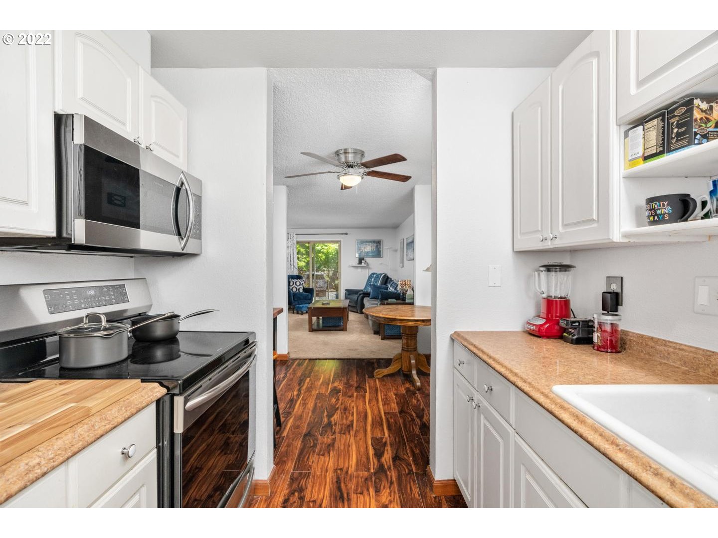 12604 Northwest Barnes Road, Unit 8 Portland, OR 97229 - Photo 9 of 15 Gallery Image 9