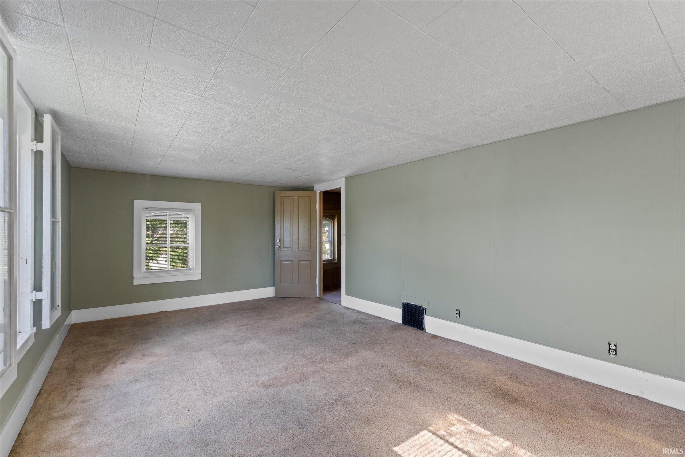1639 Toledo Road Elkhart, IN 46516 - Photo 19 of 37